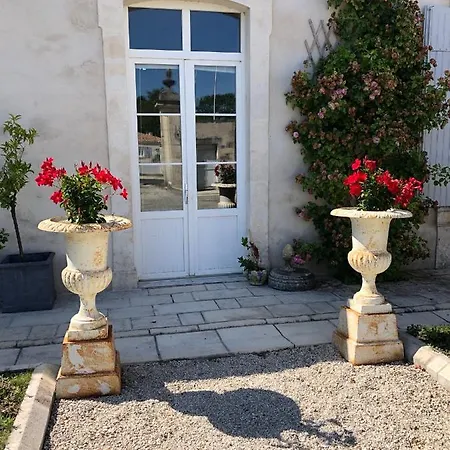 Holiday home Maison De Charme La Rochelle Ile De Re *